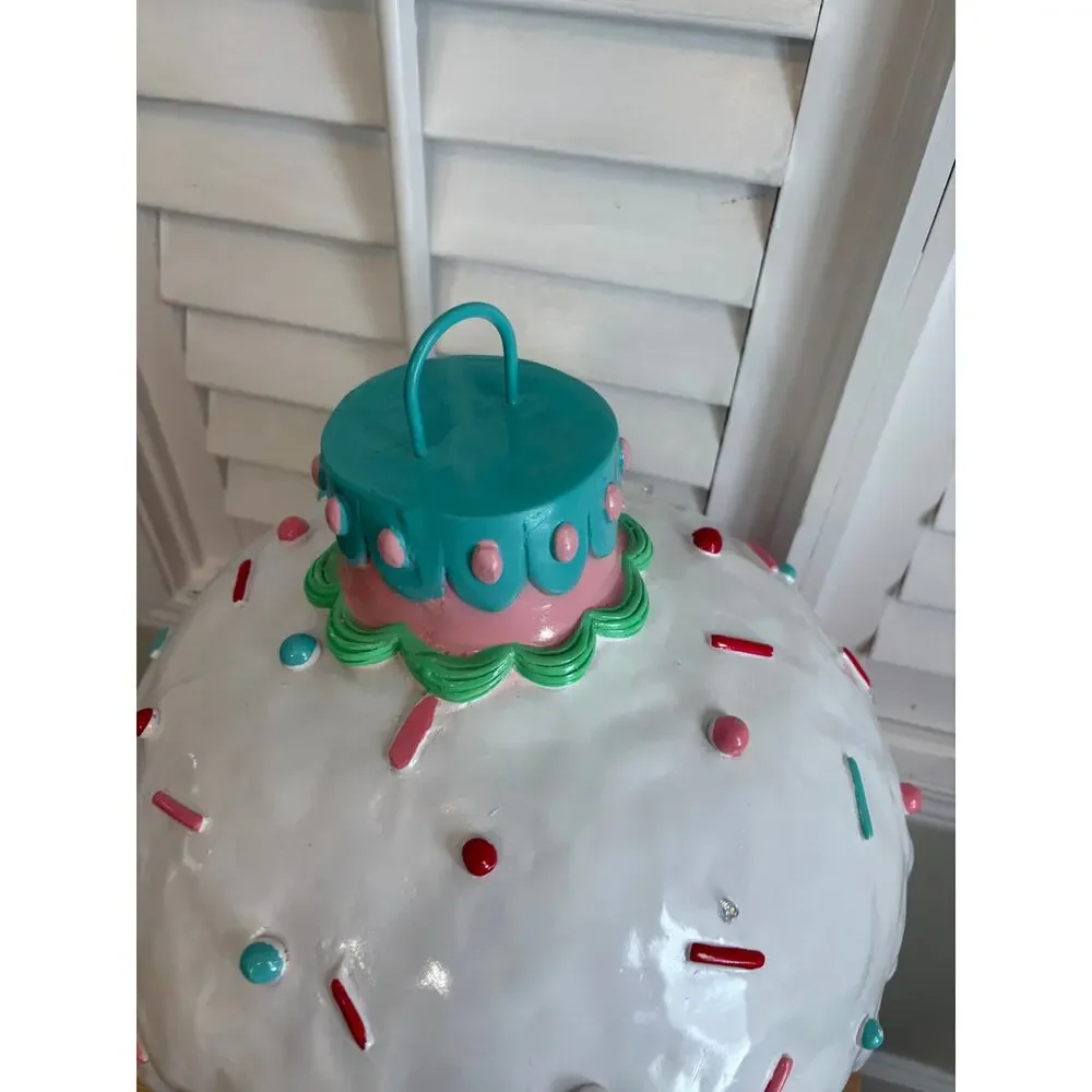 Large Light‎ Up Christmas Cupcake Ornament